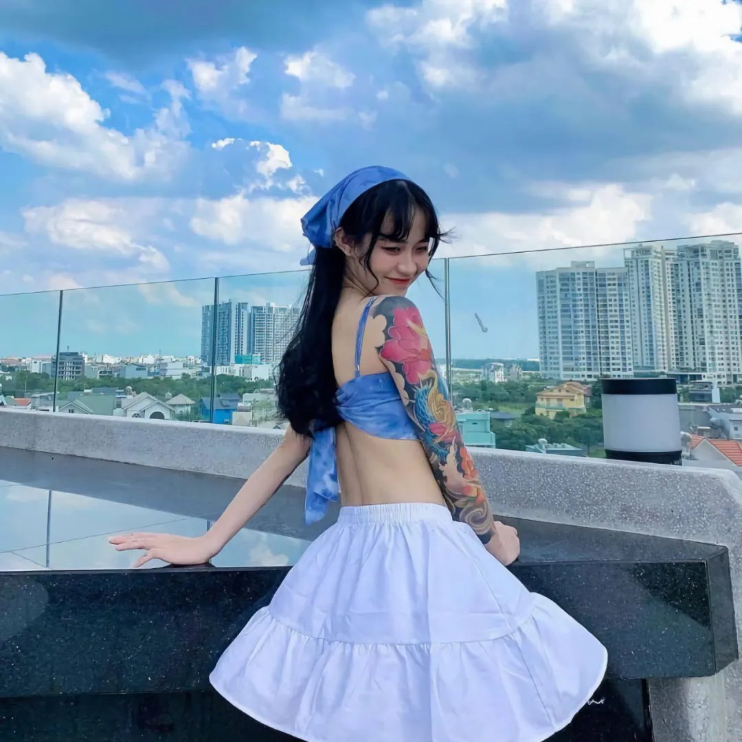 皇帝不在的八月